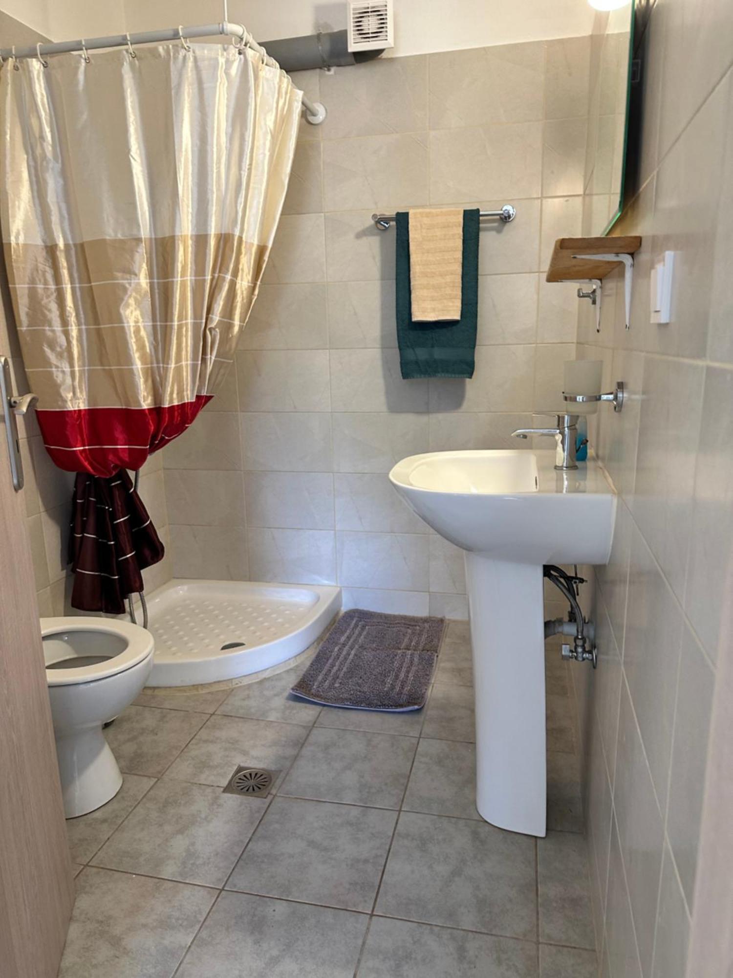 Lotus Studio Apartment North Ликсури Екстериор снимка